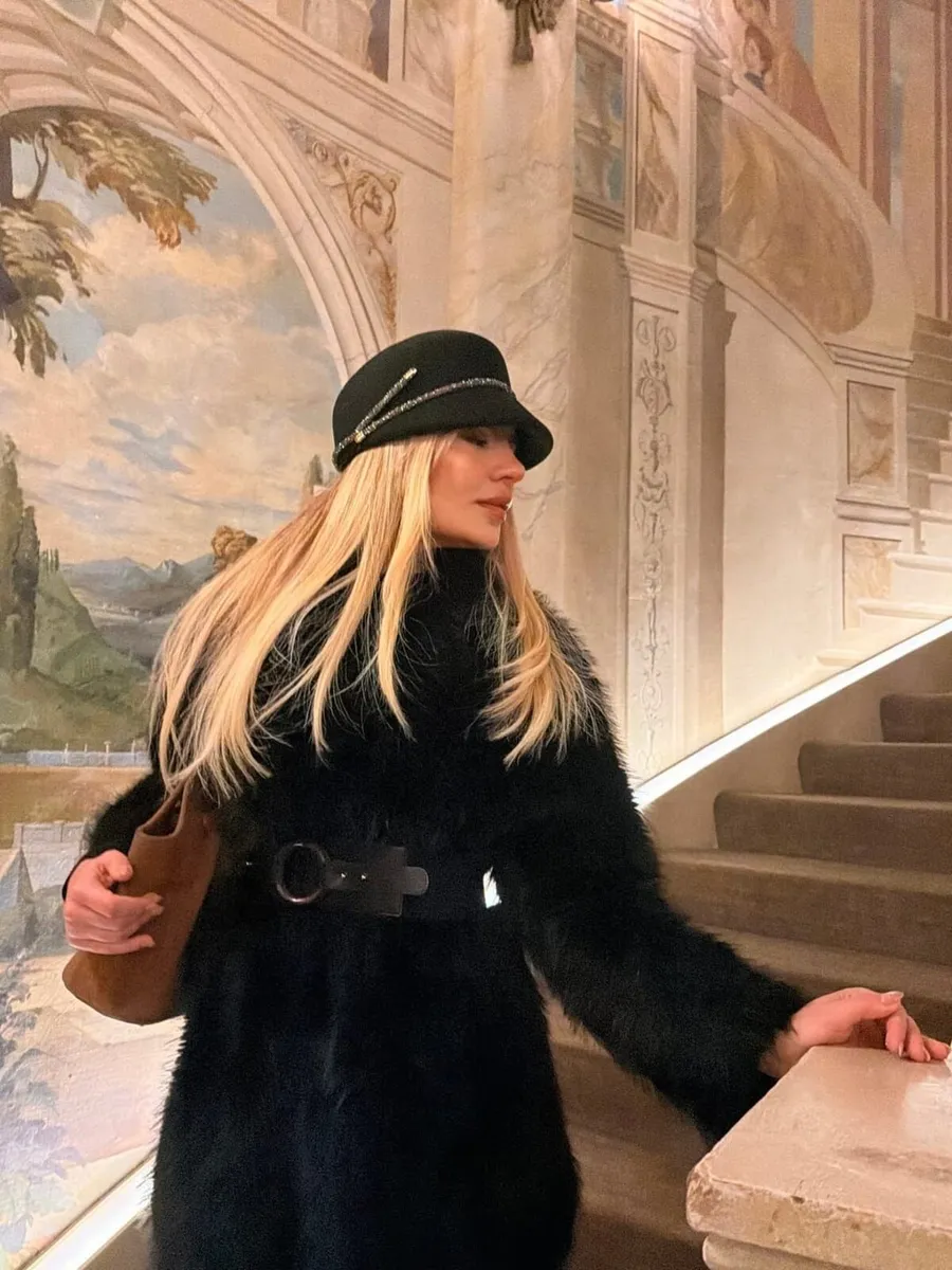 Womens hat - Image 2