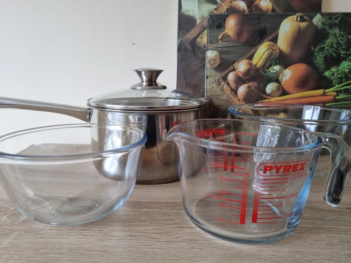 Kitchen items - pot saucepan pyrex bowl - Image 2