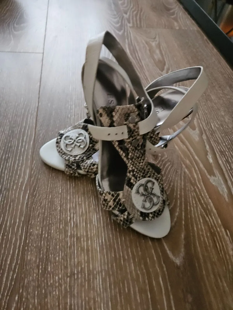 Guess heels - Image 4