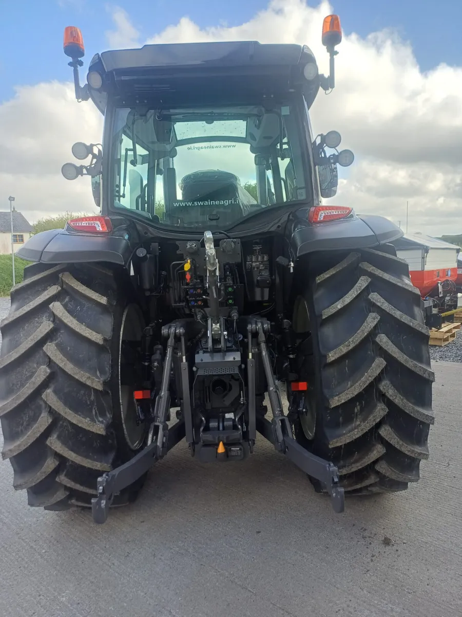 Valtra G135 Active - Image 4