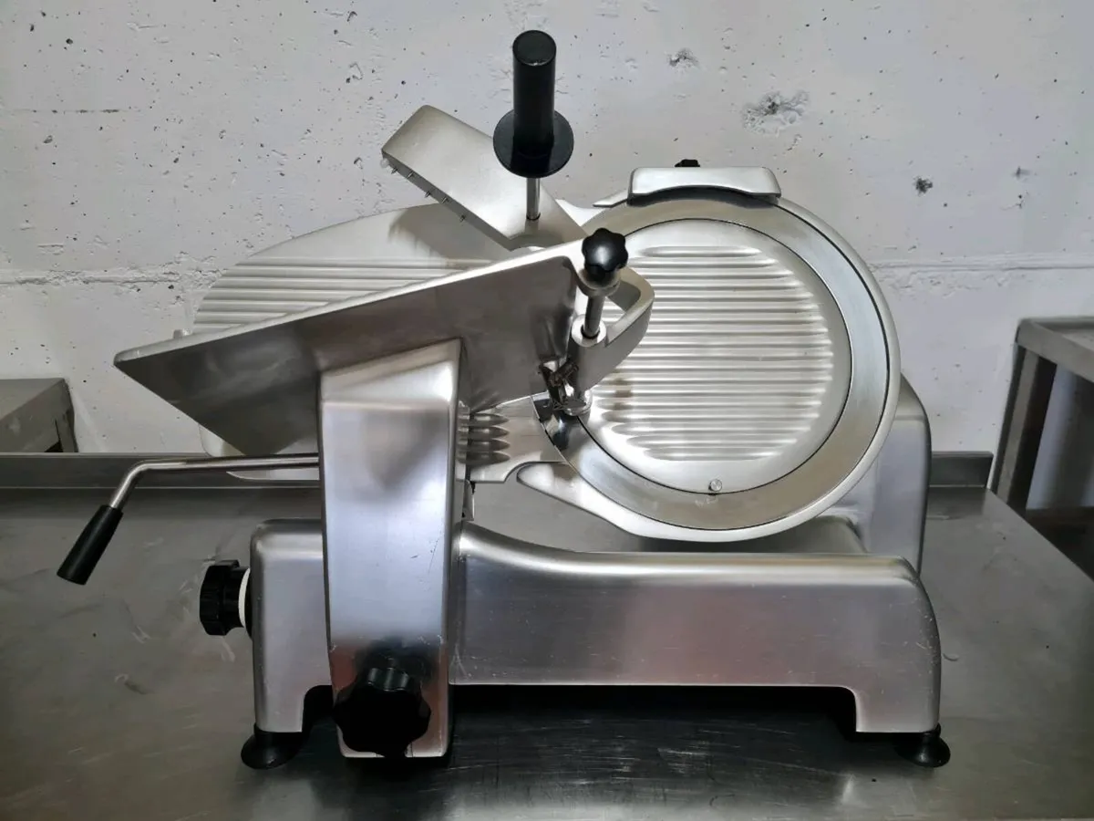 Boston MAX370 Meat Slicer - Image 3