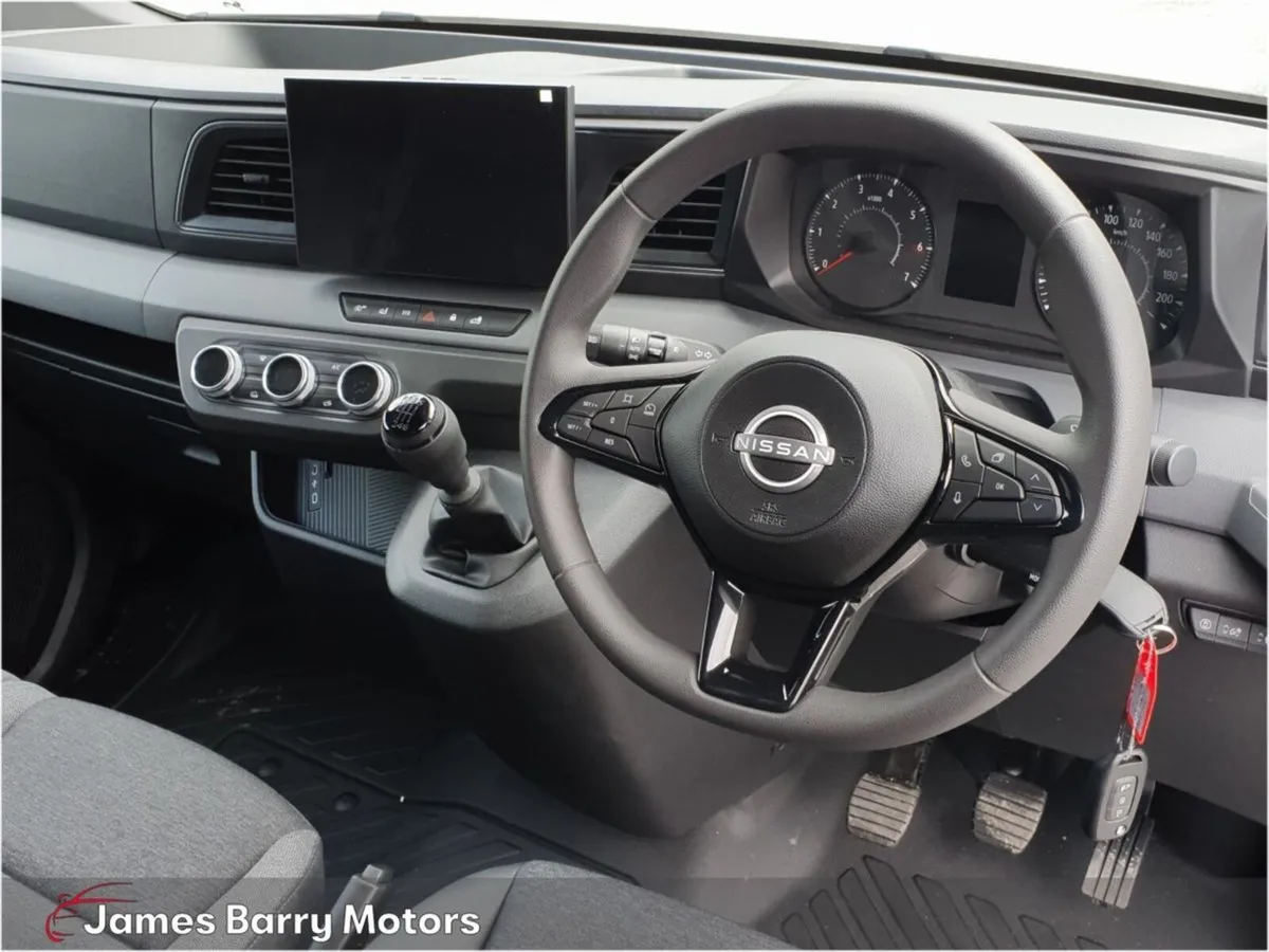 Nissan Interstar INTERSTAR L2H2 FWD 130 SV 2DR - Image 3