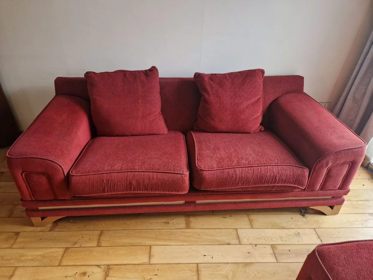 Sofa and single arm chair - Image 1