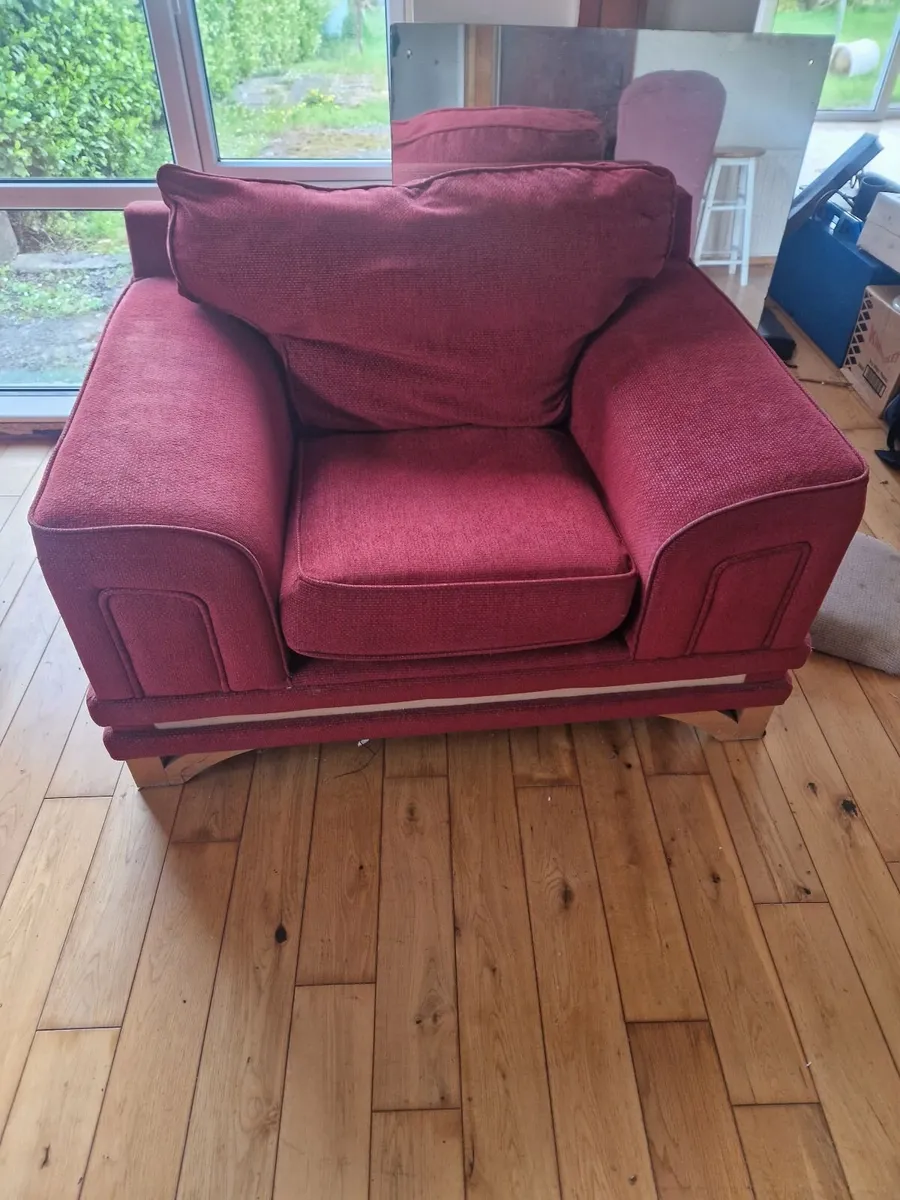 Sofa and single arm chair - Image 2