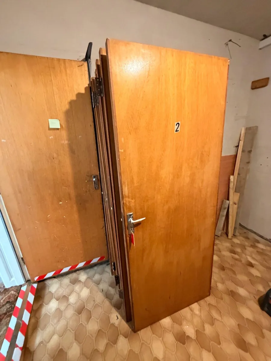 Interior doors - Handles, Locks & Hinges included - Image 1