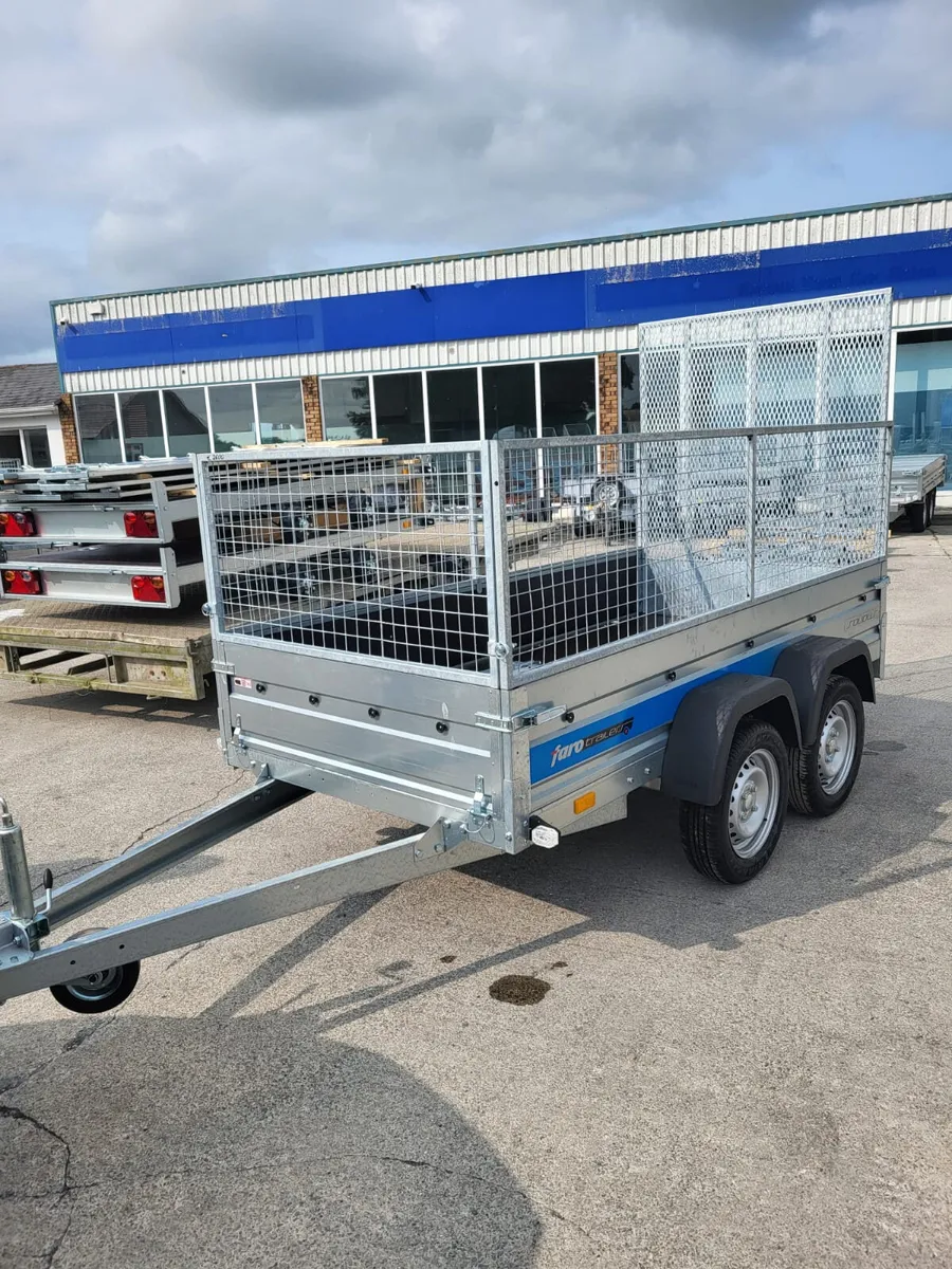 8x5 Trailer with mesh and ramp - Image 1