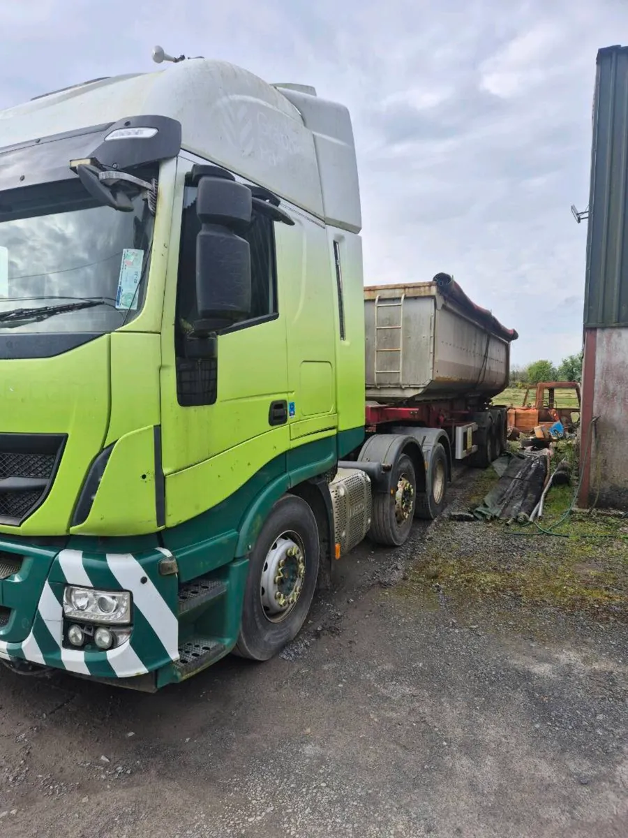 Iveco truck - Image 2