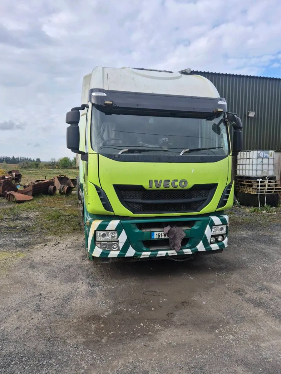 Iveco truck - Image 3
