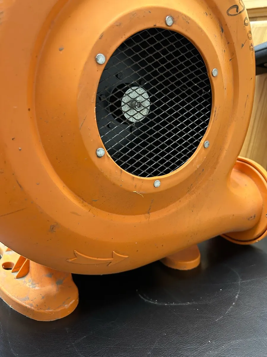 Air Blower - Image 1
