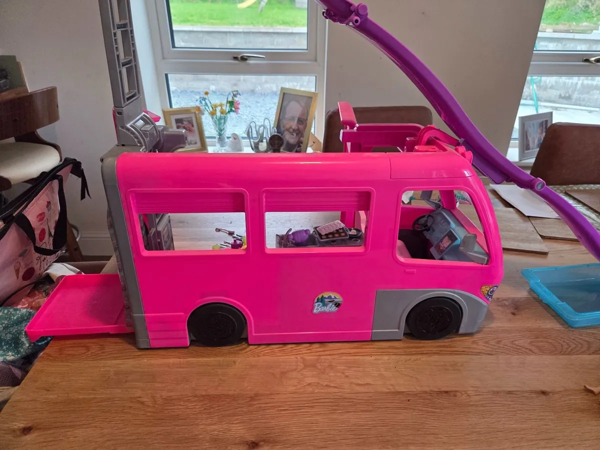 Barbie camper van - Image 1