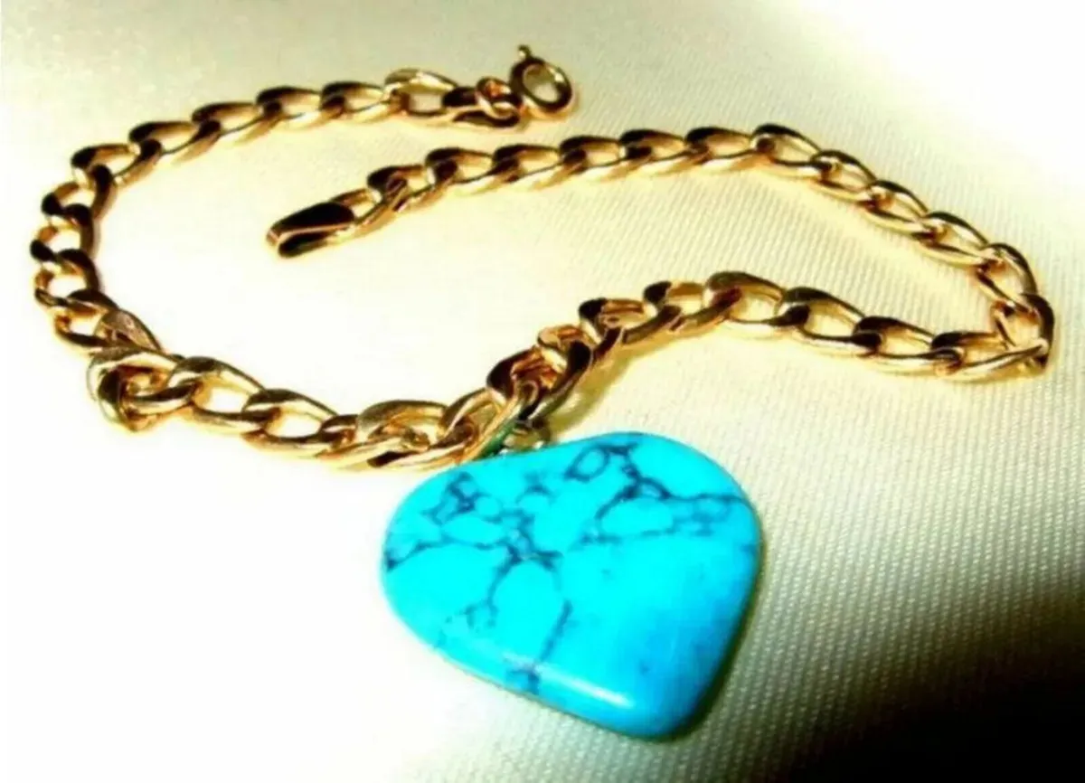Vintage Hallmarked 14ct Gold Charm Bracelet - Image 1
