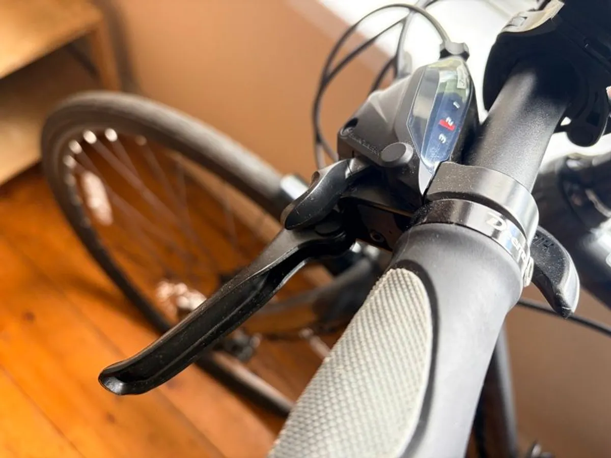 Merida speeder 20 size M bike - Image 3