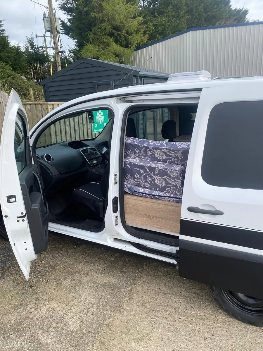Mini Camper Van Renalt Kangoo - Image 3