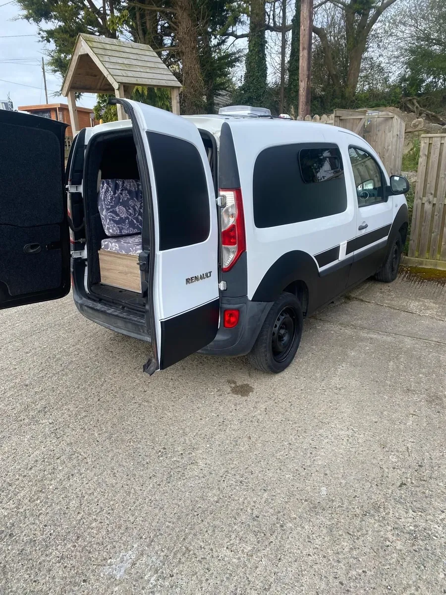 Mini Camper Van Renalt Kangoo - Image 4