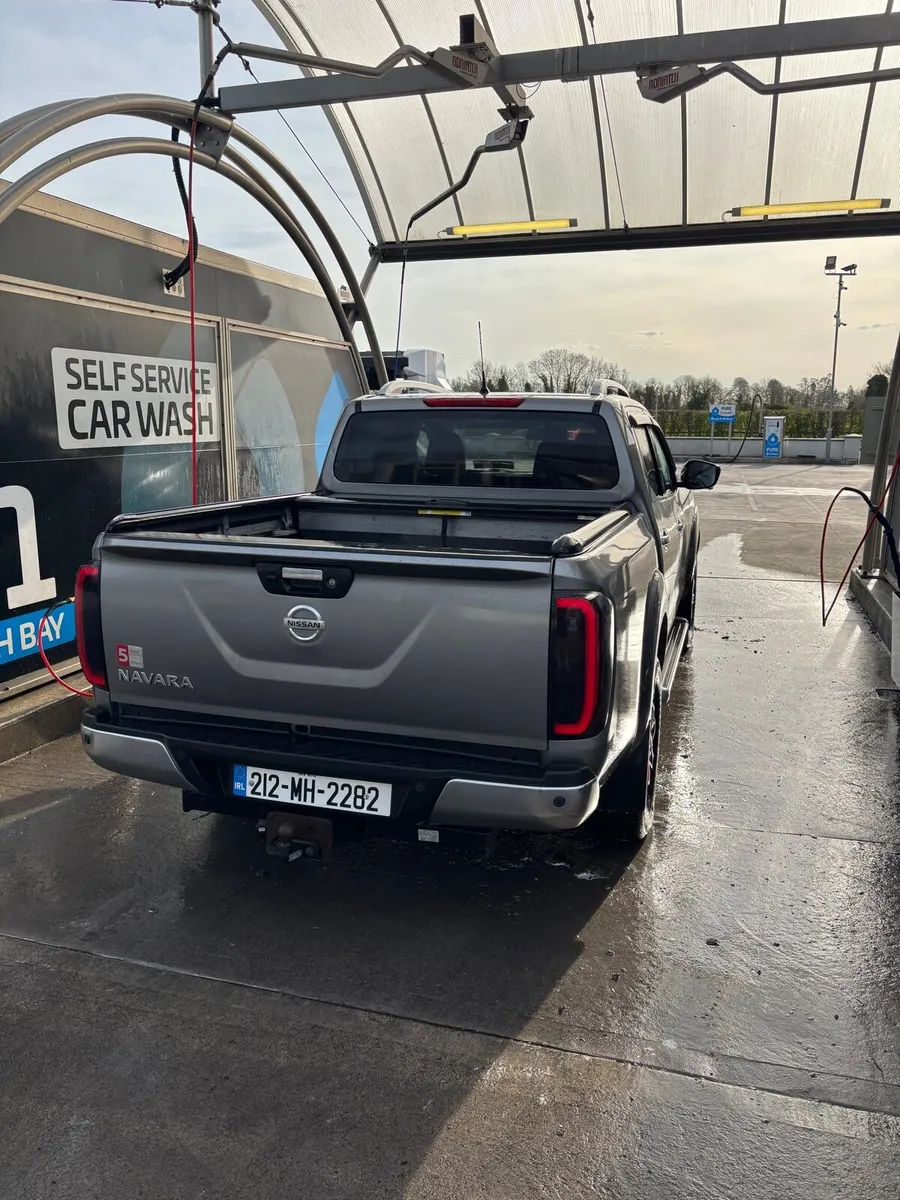 212 Nissan Navara Auto 4x4 *No Vat* - Image 3