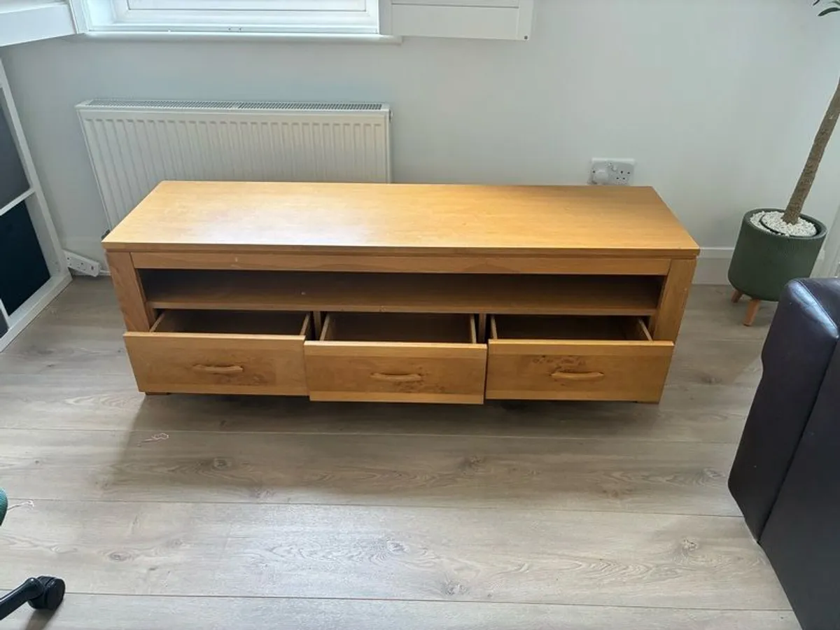 Solid Oak TV unit - Image 2