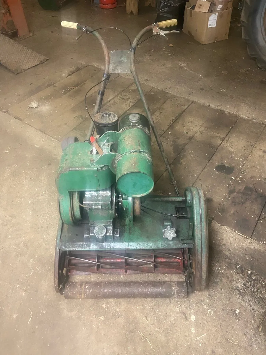 Vintage cylinder mower - Image 3