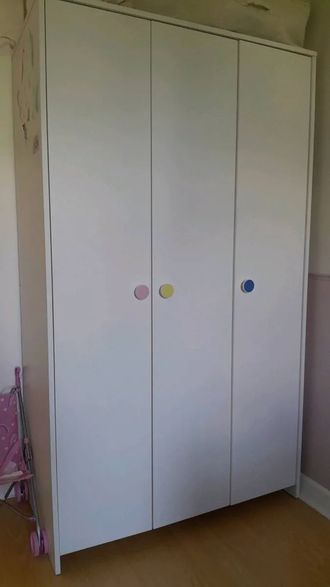 Kids Wardrobe - Image 1