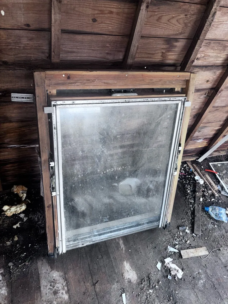 Velux roof window - Image 2