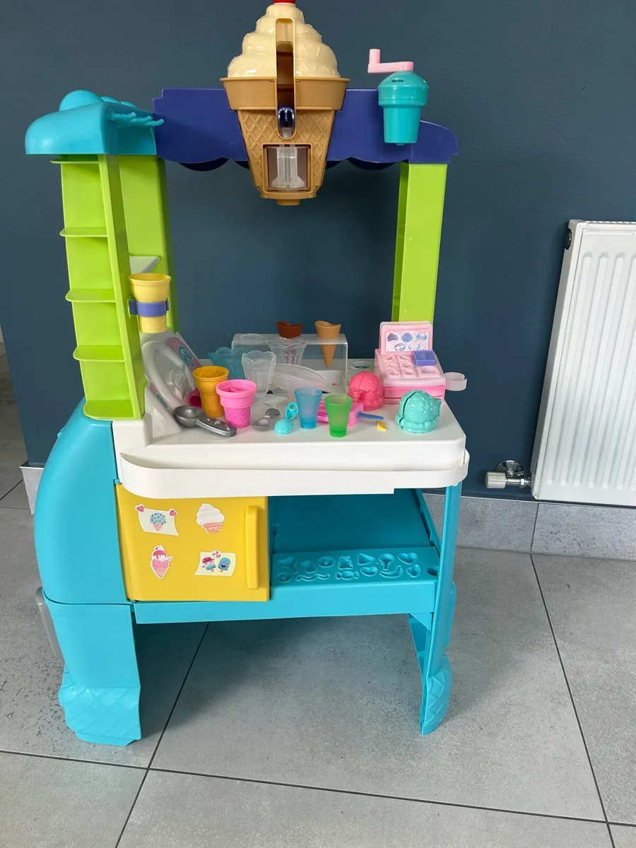 Play Doh Ice Cream Truck - Image 3