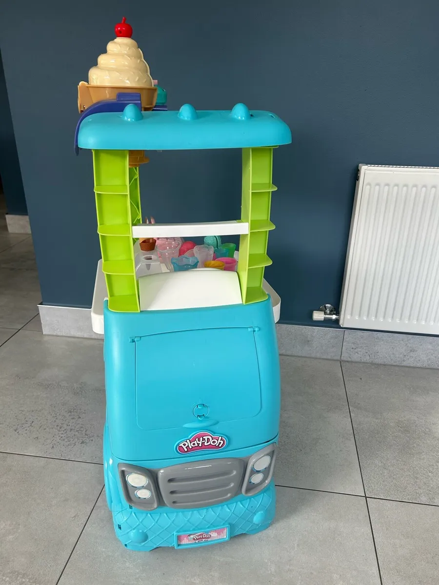 Play Doh Ice Cream Truck - Image 2