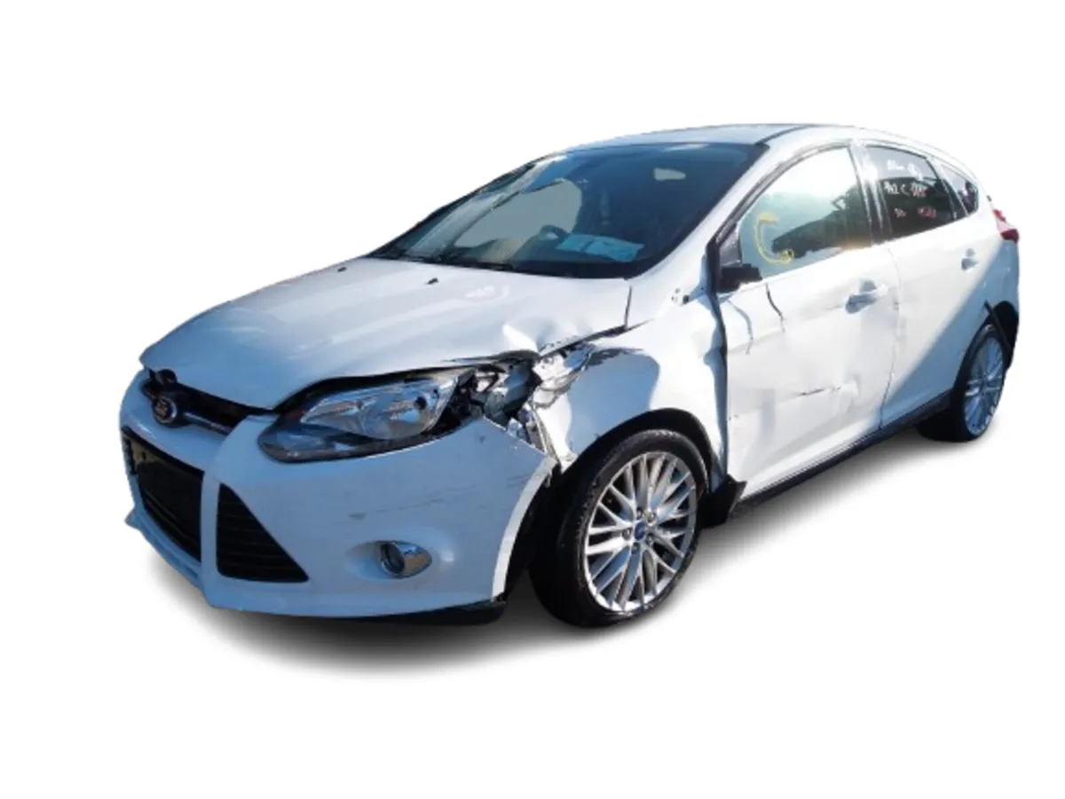 2014 FORD FOCUS For Breaking/Dismantling - Image 3