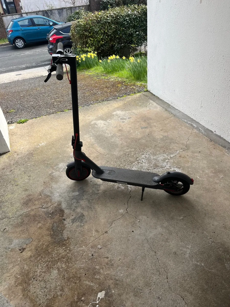 Aovo pro Electric scooter - Image 4
