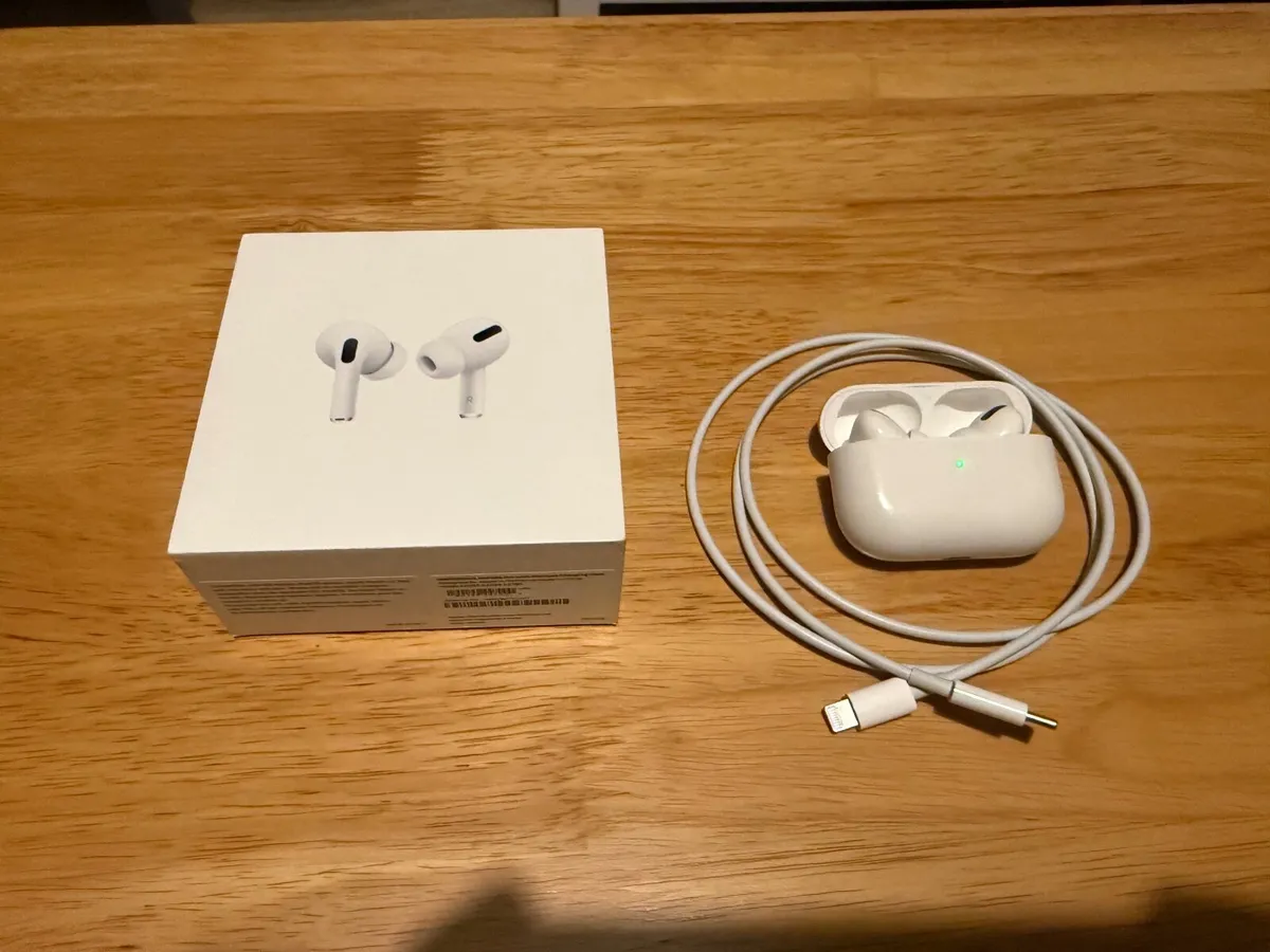 Apple AirPods Pro 1 - Image 1