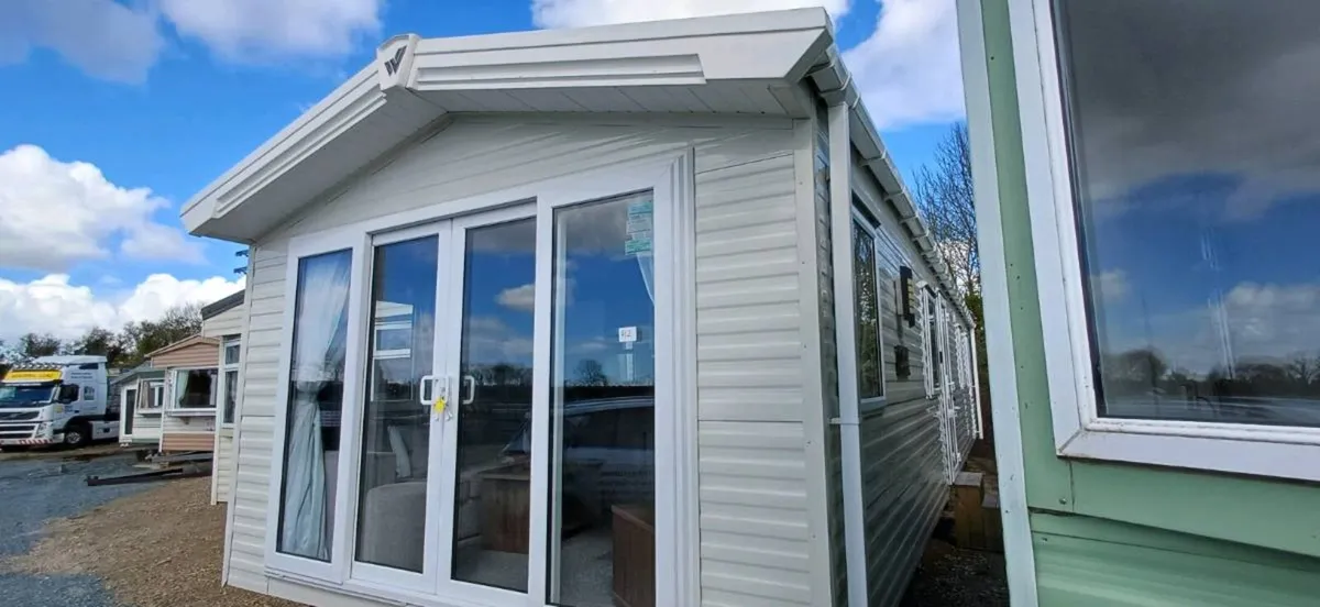 Mobile home - Image 1