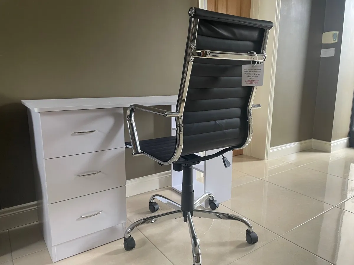 **NEW*** Office Desk and Chair - Image 1