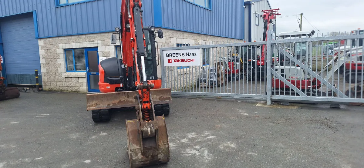 Kubota KX057 Excavator - Image 3