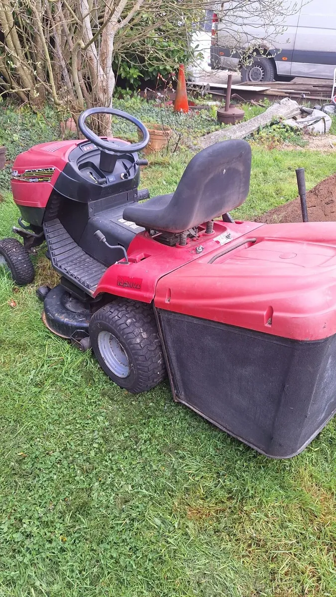 Ride on mower - Image 4