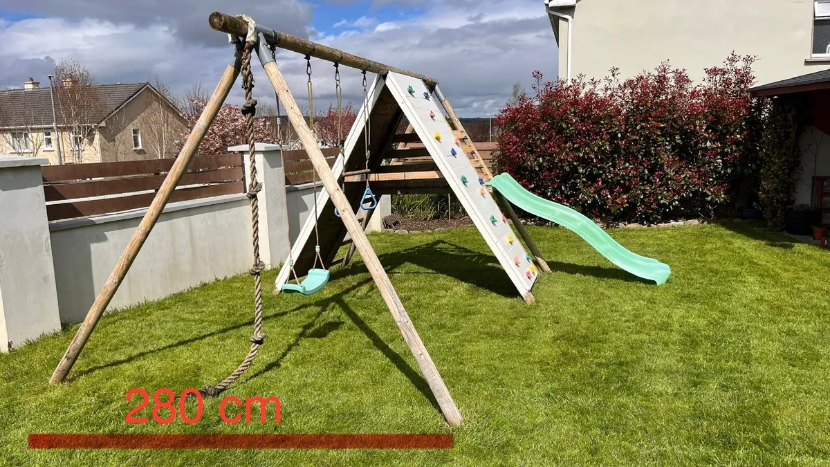 Swing set with slide - Image 2