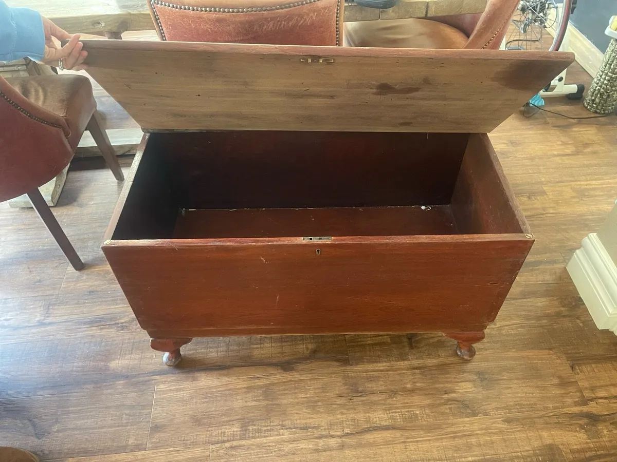 Storage chest / Blanket box - Image 4