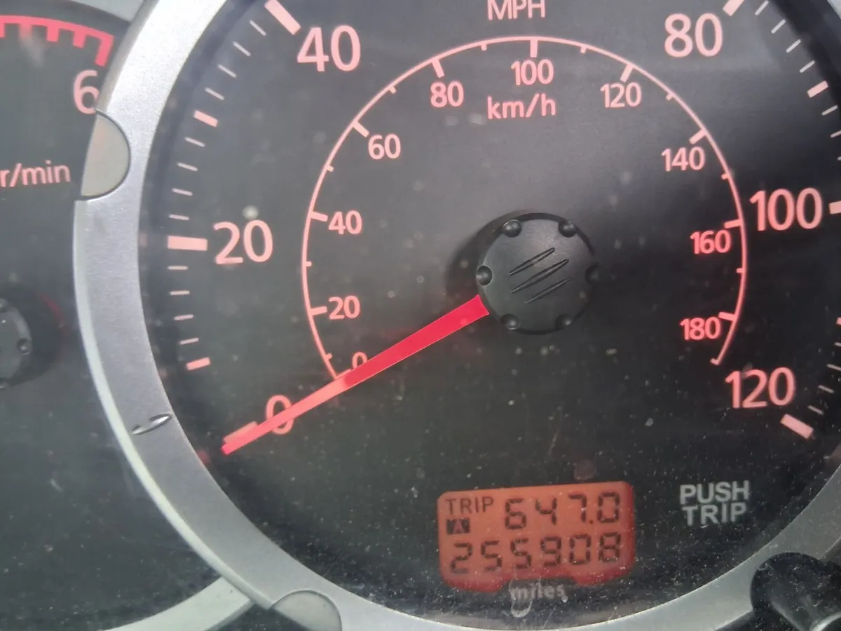 Mitsubishi L200 2015 - Image 1