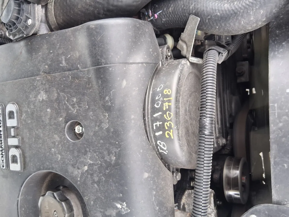 Mitsubishi L200 2015 - Image 2