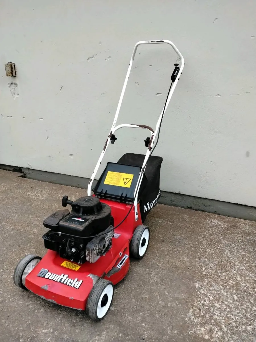 Mountfield Emblem Vintage Lawnmower - Image 2