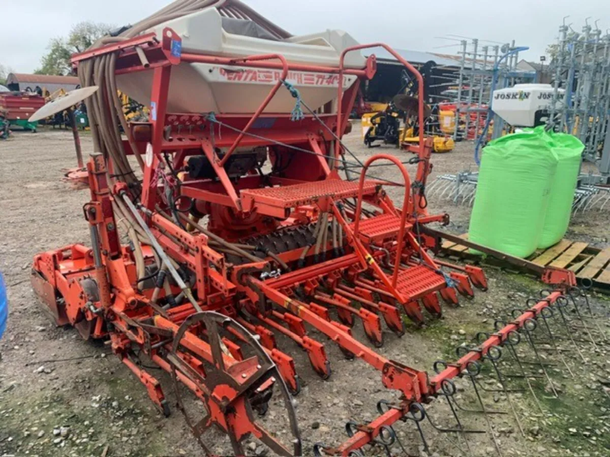 KUHN HR3003 P/HARROW + RAUCH PNEUMATIC AIR DRILL - Image 3