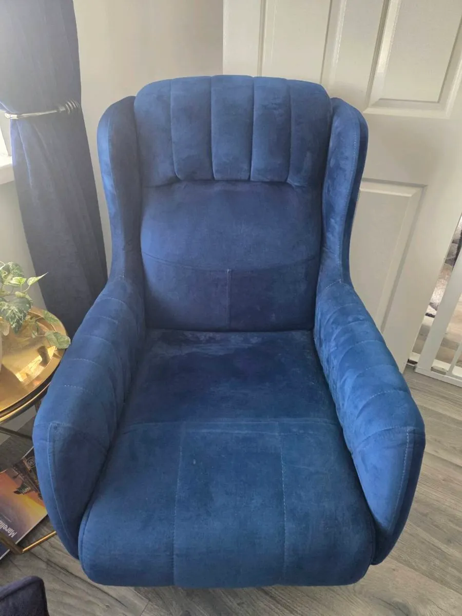 Accent chair - Image 4