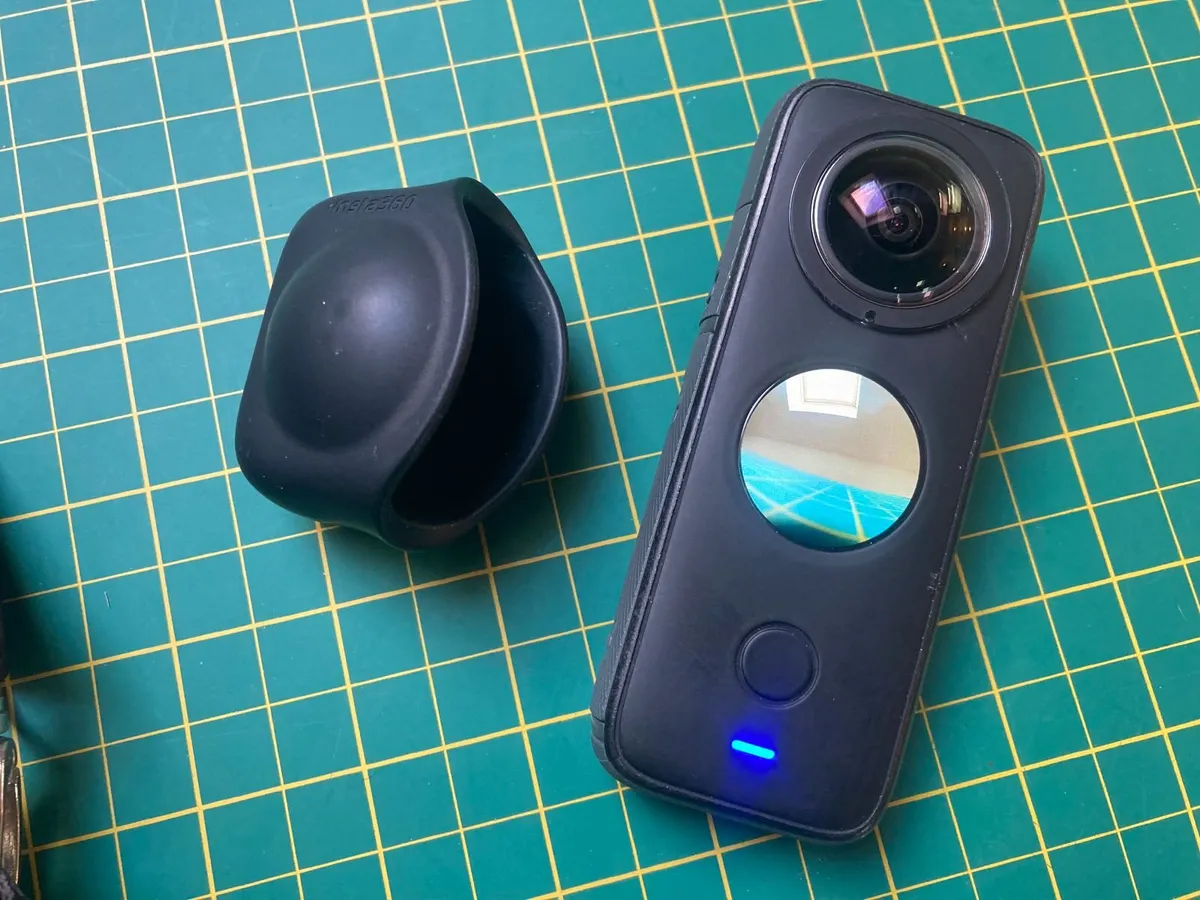 INSTA 360 5.7k VIEW ONE X2 CAMERA - Image 1