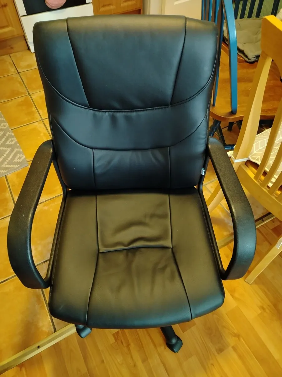 Office chair - Image 4
