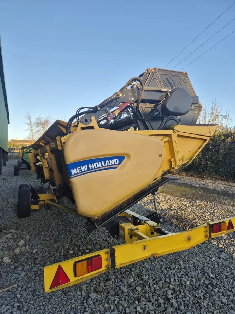 NEW HOLLAND CX8080 - Image 2