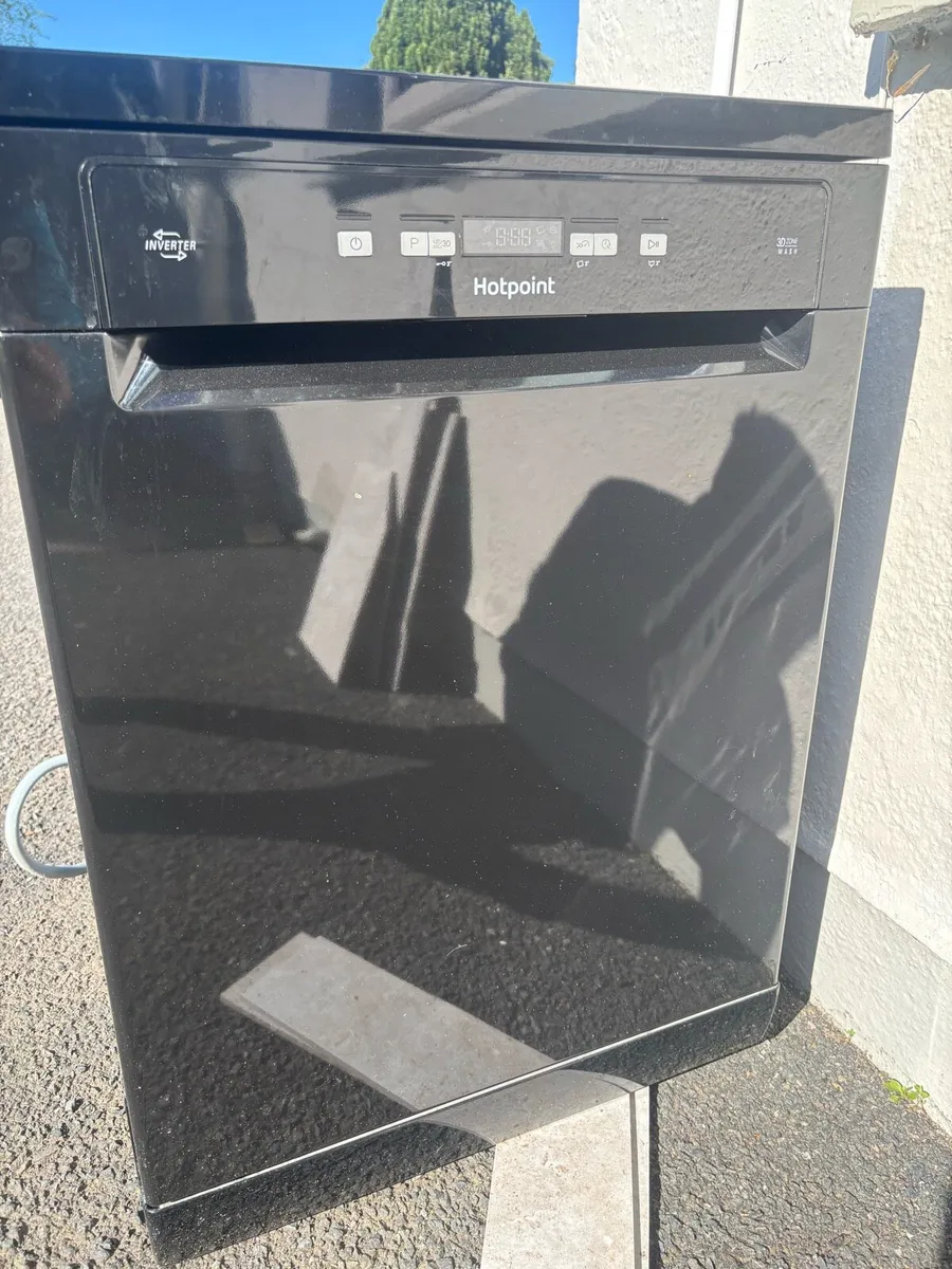 Dishwasher - Image 1