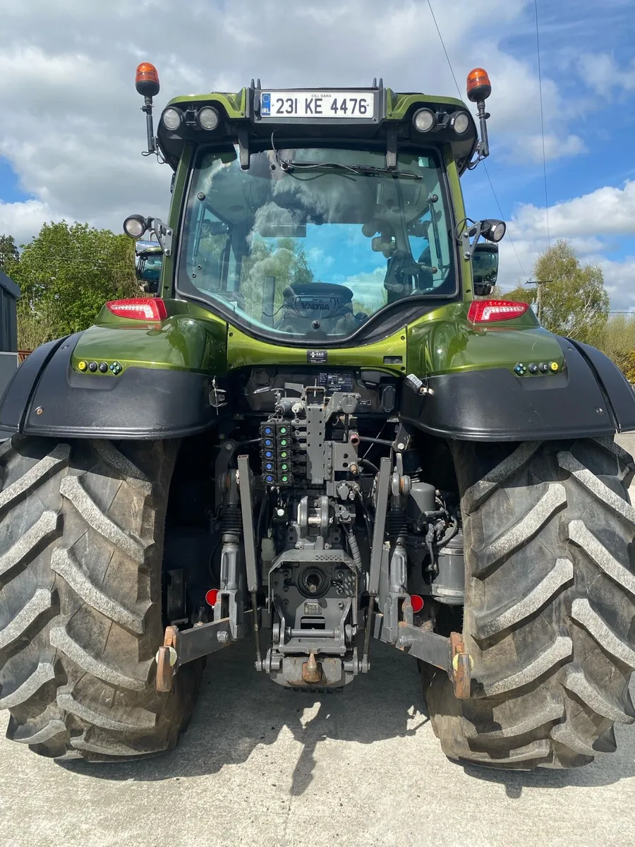Valtra T215 - Image 4