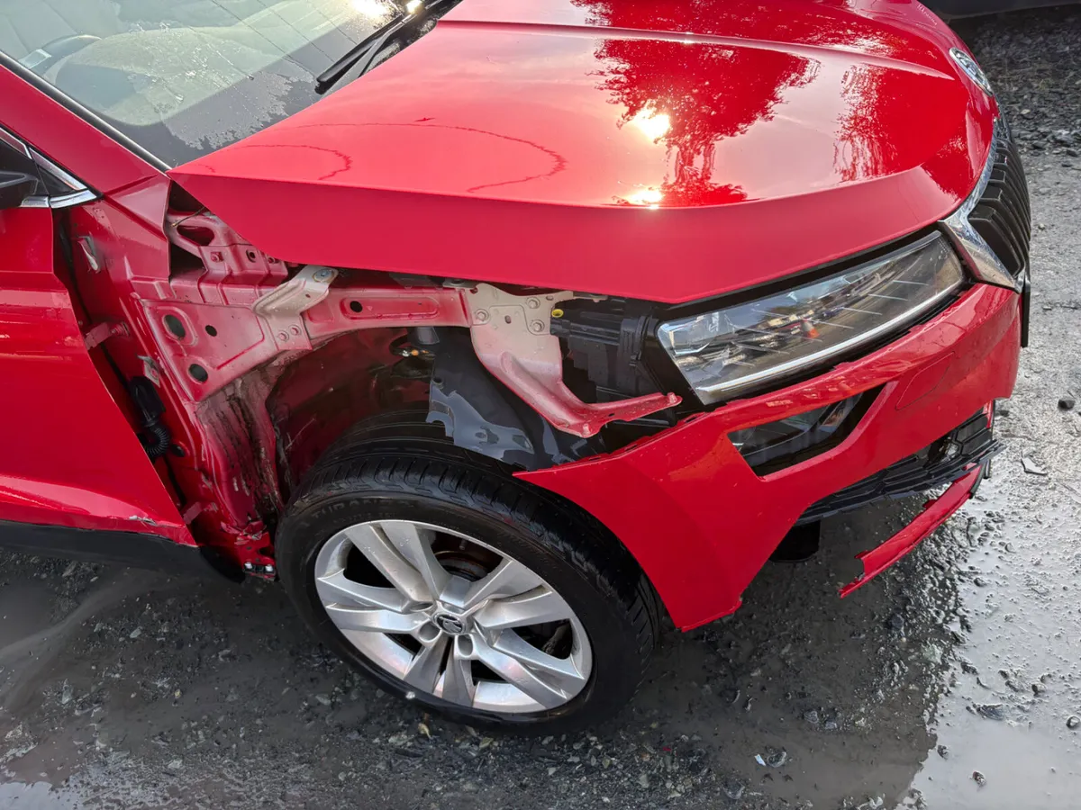 2018 Skoda Koraq high spec only 20,000 kms - Image 4