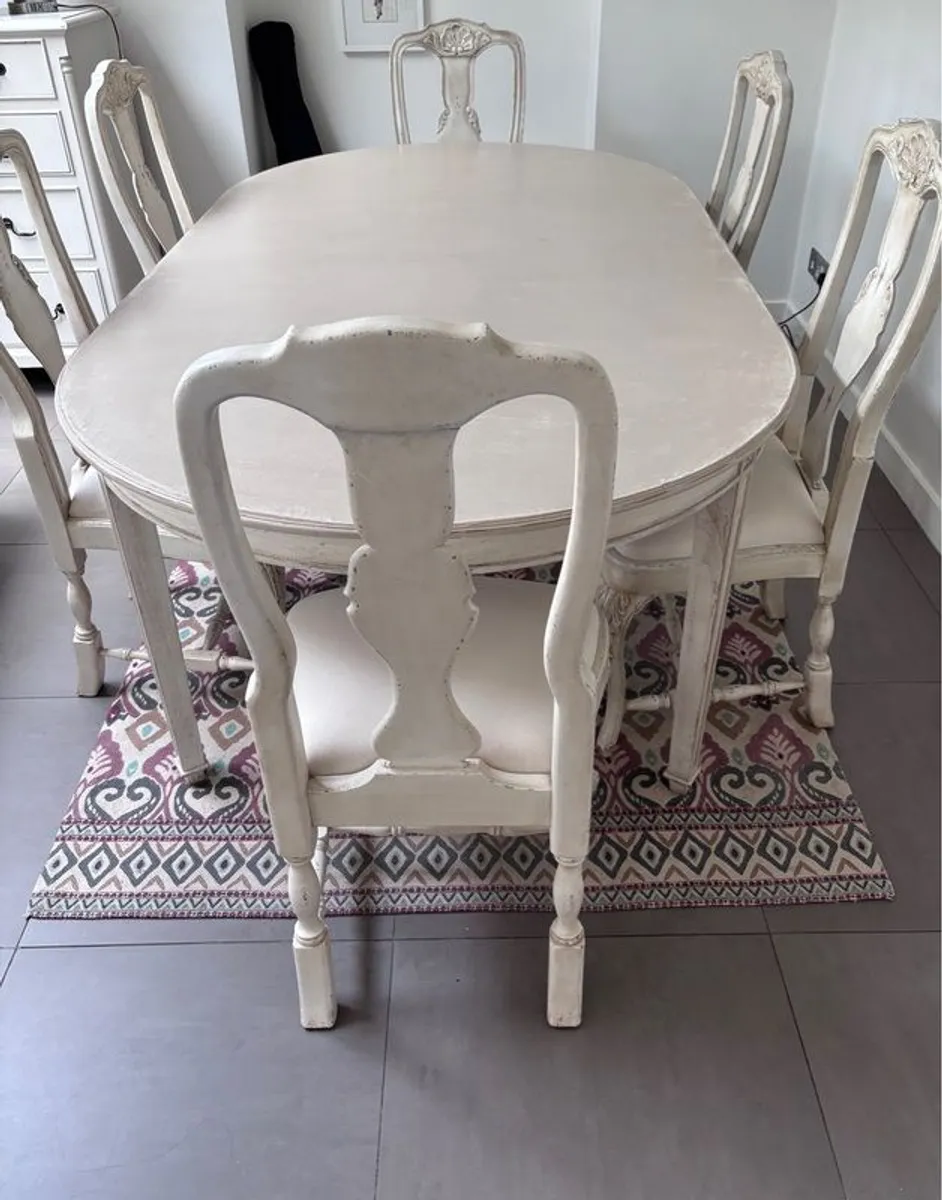 Dining table & chairs - Image 2