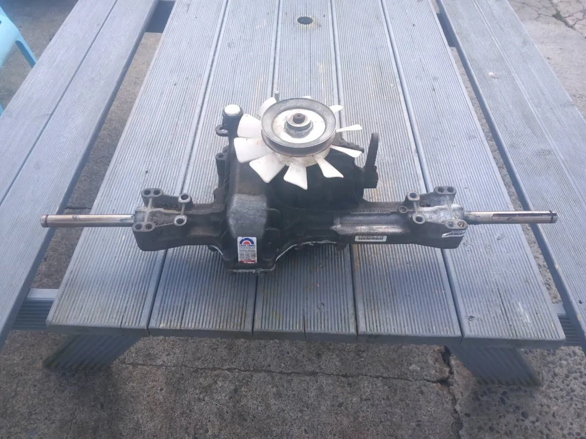 Castlegarden/Mountfield hydrostatic transmission - Image 3