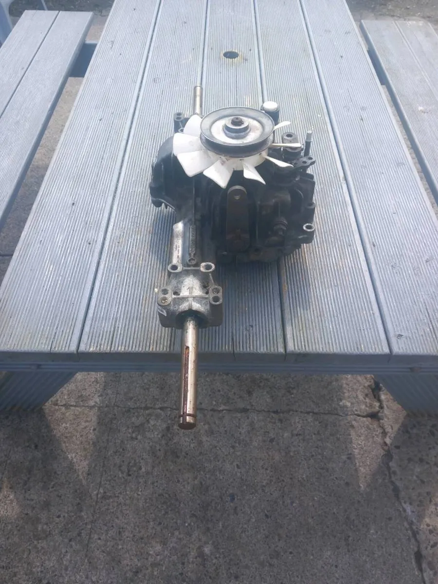 Castlegarden/Mountfield hydrostatic transmission - Image 4