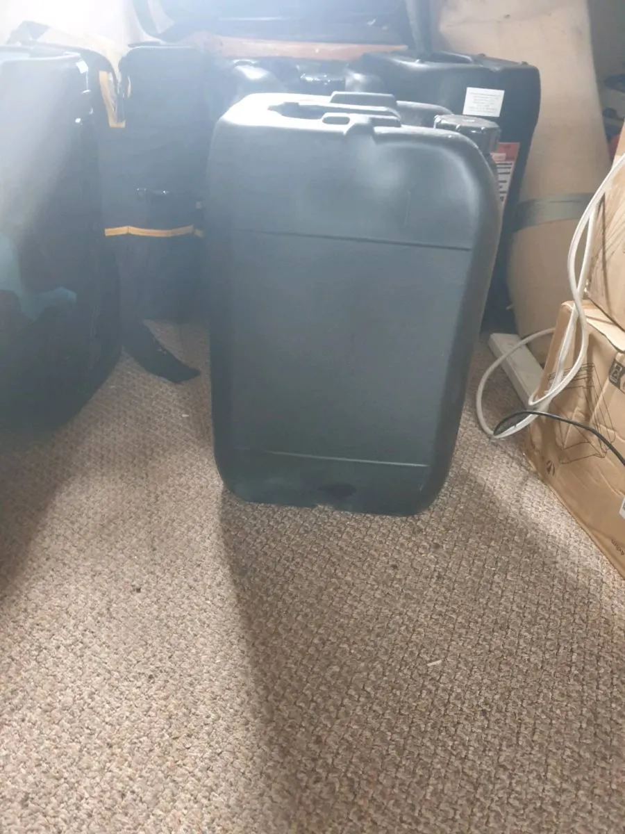 Large Jerry can 25L - Image 1