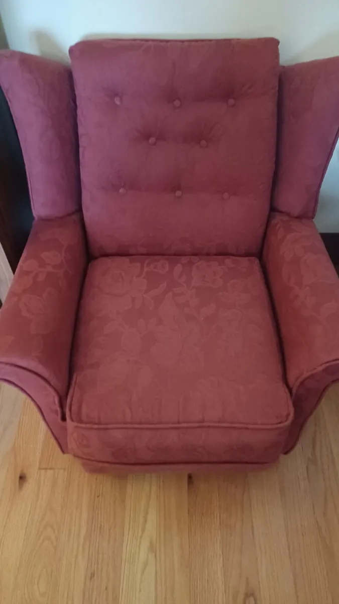 Couch & two arm chairs - Image 4